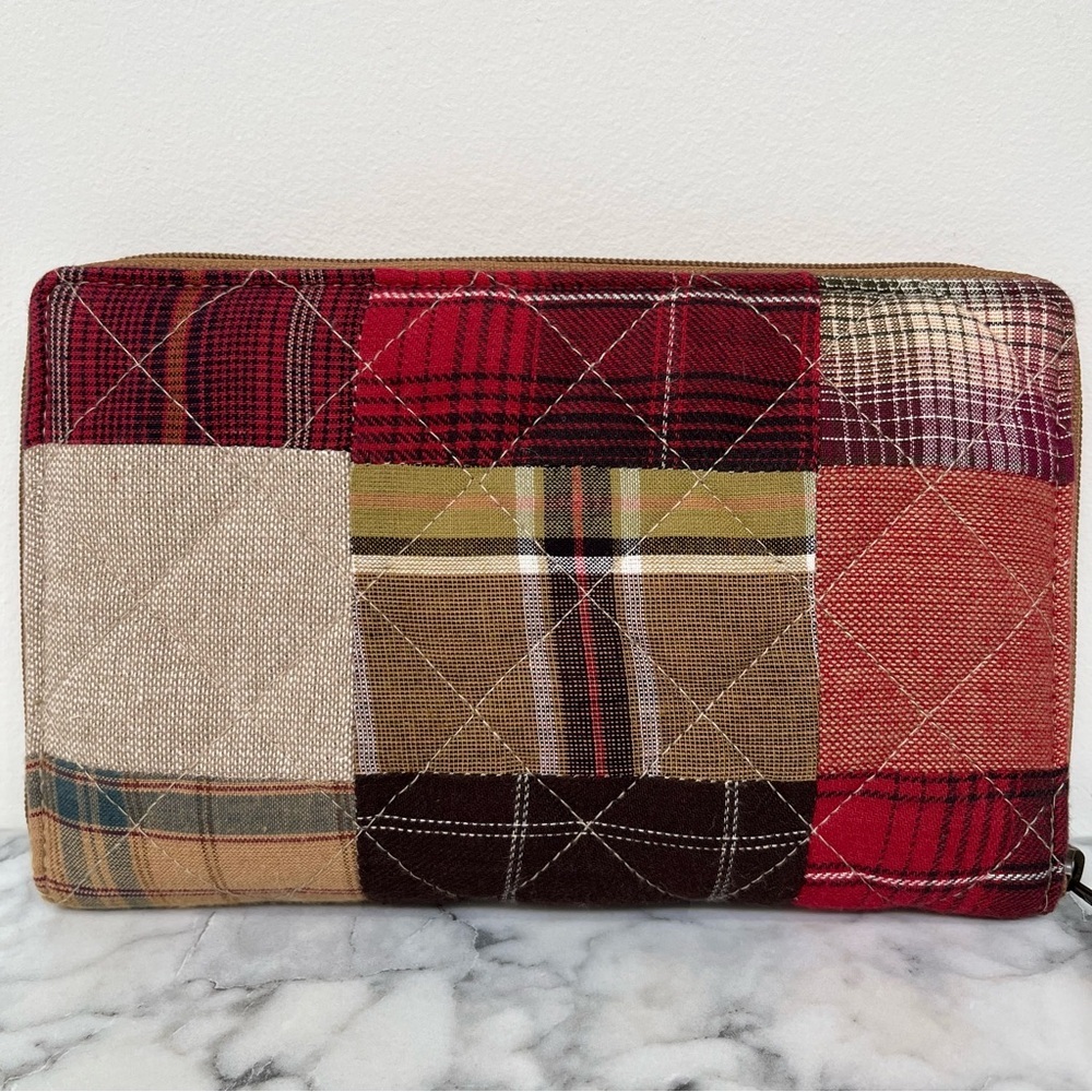 Bella Taylor Quilted Wallet Plaid Patchwork Zip Wristlet Red Tan Cotton - Picture 2 of 12